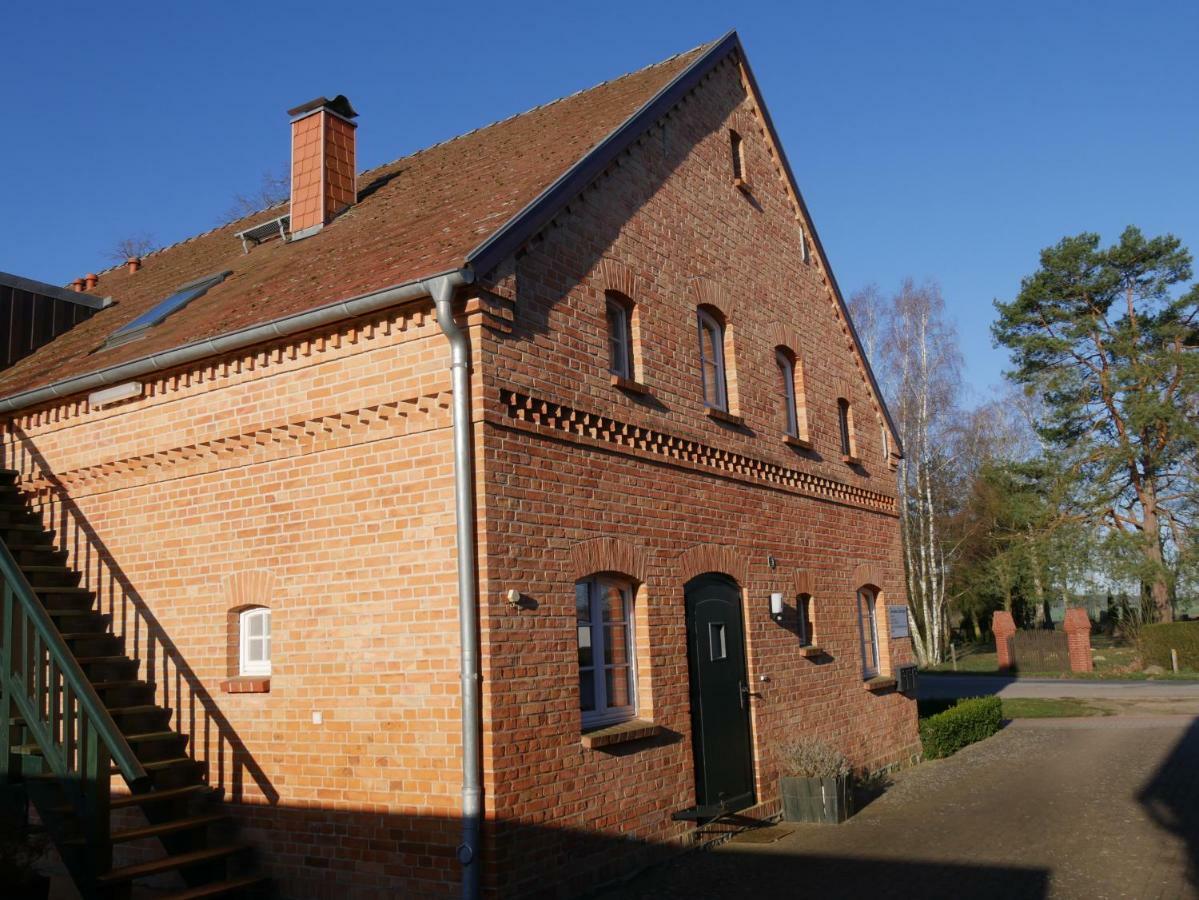 Lindenhof, Wohnung 1, Giebel Vipperow Экстерьер фото